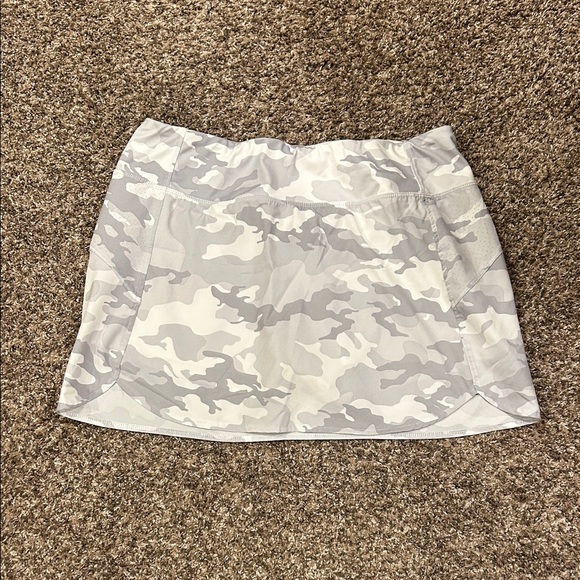 Avia Women's Gray Camouflage Skort - Picture 1 of 3